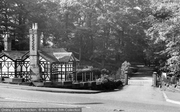 Photo of Chorley, Astley Park Lodge c.1965