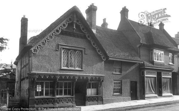 Photo of Christchurch, 13th Century House, Castle Street 1900