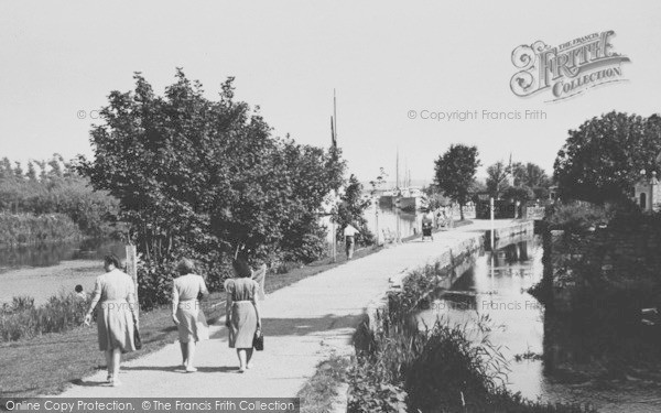 Photo of Christchurch, Convent Walk c.1955