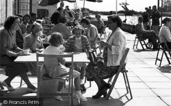 Teatime, Wick Ferry Holiday Camp c.1955, Christchurch