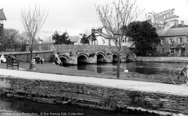 Photo of Christchurch, The Bridge c.1960