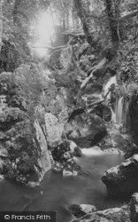 Glen, Waterfall 1907, Chudleigh