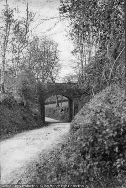 Photo of Chudleigh, The Arch 1906