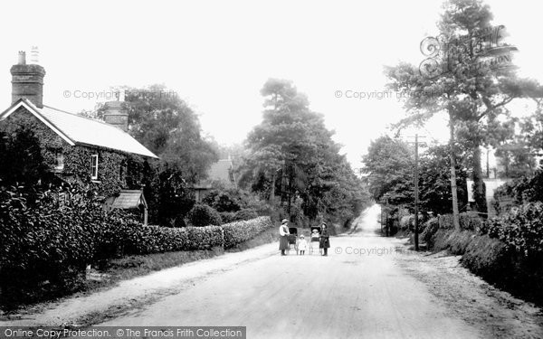 Photo of Church Crookham, Aldershot Road 1910