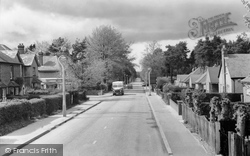 Reading Road c.1960, Church Crookham