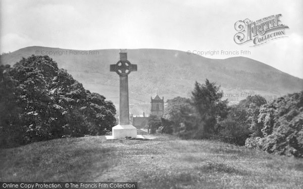 Photo of Church Stretton, War Memorial 1925