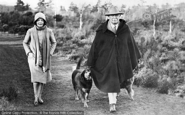 Photo of Churt, Lloyd George And His Daughter 1931