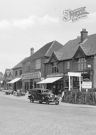 The Crossways 1936, Churt