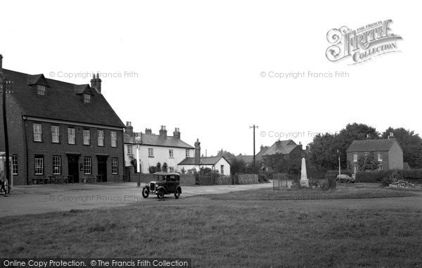 Photo of Cippenham, The Memorial 1950