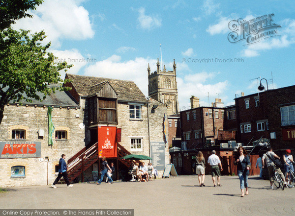 Photo of Cirencester, Brewery Arts Centre 2004