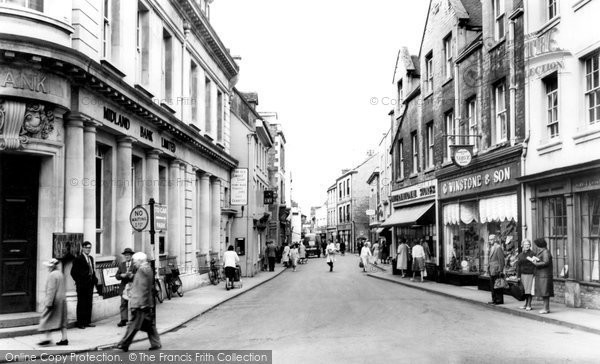 Photo of Cirencester, Cricklade Street c.1960