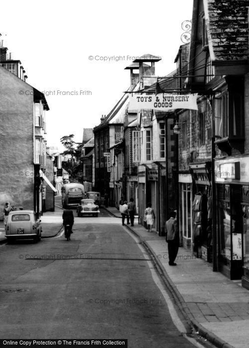 Photo of Cirencester, Cricklade Street c.1960