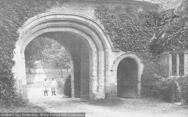 Photo of Cirencester, Girls At The Norman Arch 1902