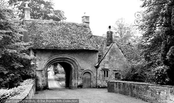 Photo of Cirencester, Norman Arch c.1955