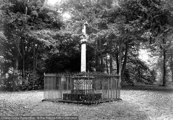 Photo of Cirencester, Park, Old Cross 1898