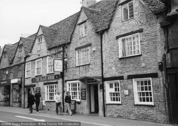 Photo of Cirencester, The Black Horse Sign 2004