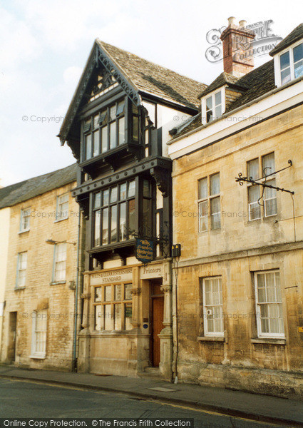 Photo of Cirencester, The Standard Offices 2004