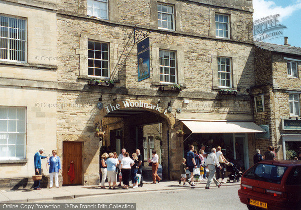 Photo of Cirencester, Woolmarket, Dyer Street  2004