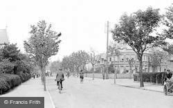 Clacton-on-Sea, Cycling Up Pier Avenue 1913, Clacton-on-Sea