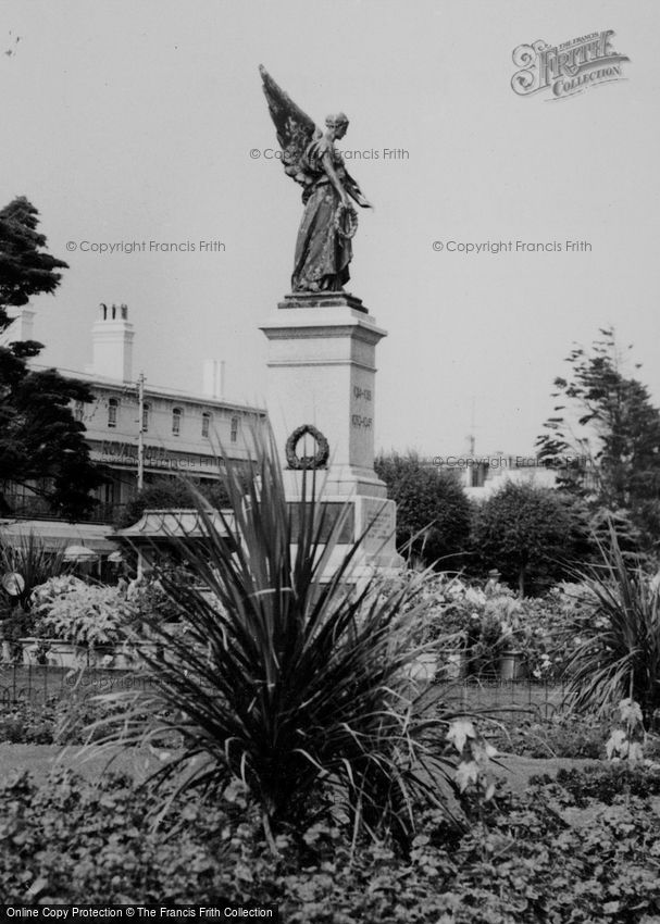 Clacton-on-Sea, Garden of Remembrance, War Memorial c1960