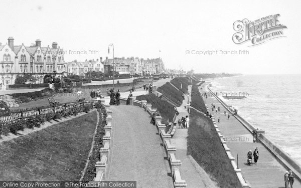 Photo of Clacton On Sea, Looking East 1914
