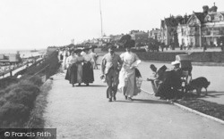 Clacton-on-Sea, Promenadeing 1907, Clacton-on-Sea