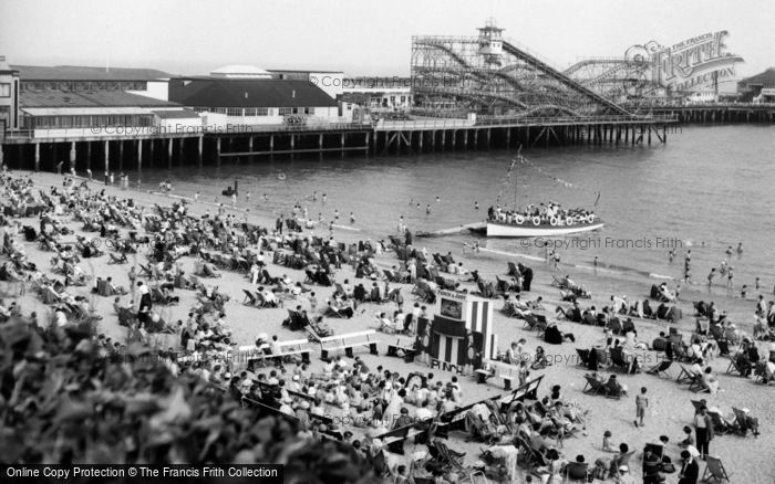 Photo of Clacton-on-Sea, the Pier and Steel Stella 1958