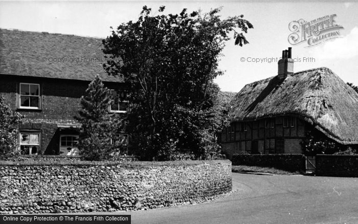 Photo of Clanfield, The Village c.1955