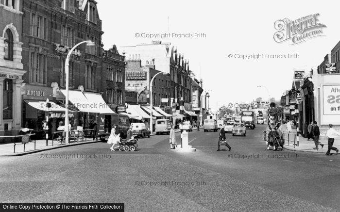 Photo of Clapham, High Street c.1960