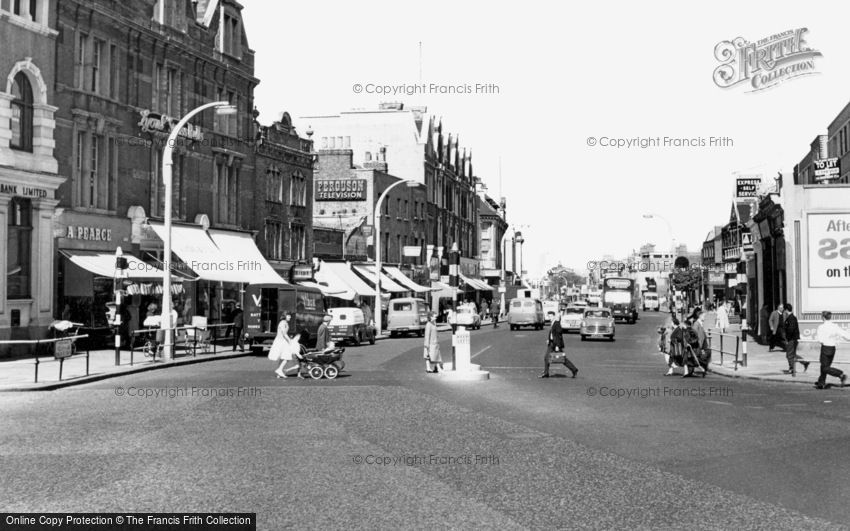 Clapham, High Street c1960