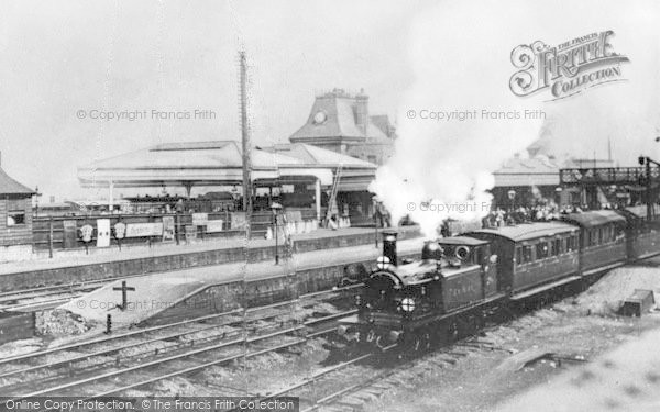 Photo of Clapham Junction, Station, Stroudley 'd' Class Locomotive c.1905