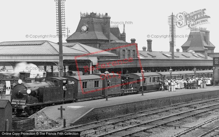 Photo of Clapham Junction, Train In The Station 1899