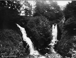 The Waterfalls c.1949, Clapham