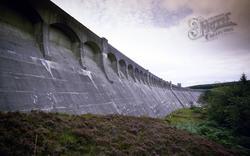Hep Dam c.1995, Clatteringshaws Loch