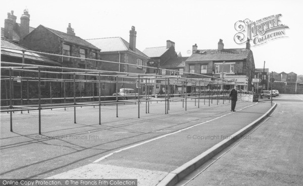 Photo of Cleckheaton, Bradford Road c.1965