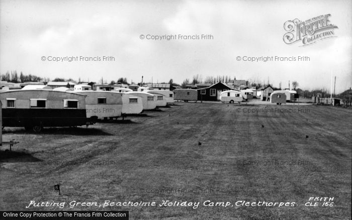 Photo of Cleethorpes, Beacholme Holiday Camp, Putting Green c.1955