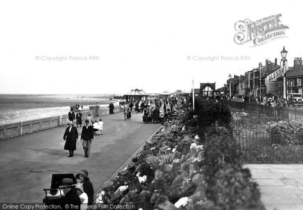 Photo of Cleethorpes, Kingsway Gardens And The Promenade c.1932