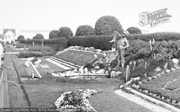 Photo of Cleethorpes, Kingsway Gardens c.1955