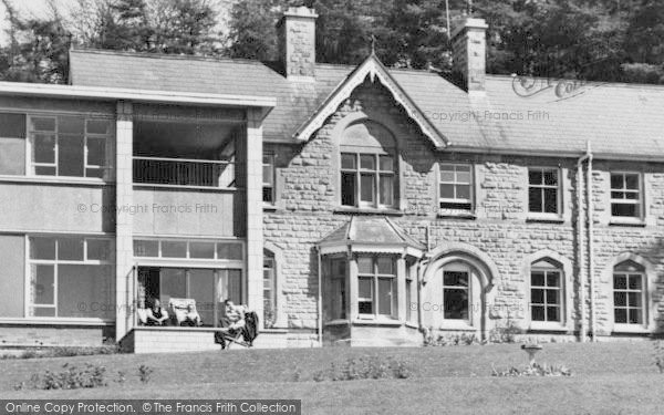 Photo of Cleeve Hill, Courtaulds Convalescent Home c.1960