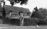 Cleeve Prior, Peacock House c1955