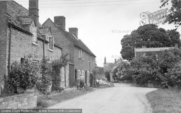 Photo of Cleeve Prior, The Village c.1955