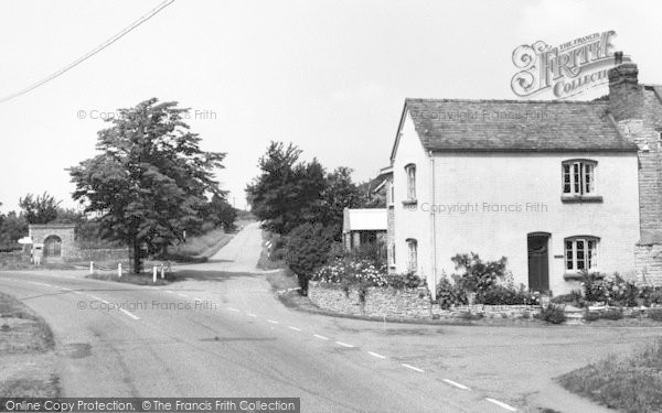 Photo of Cleeve Prior, West End c.1960