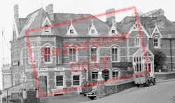 The Royal Pier Hotel c.1955, Clevedon