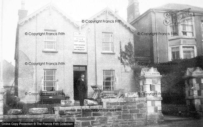 Photo of Clevedon, Villa Esplanade 1905