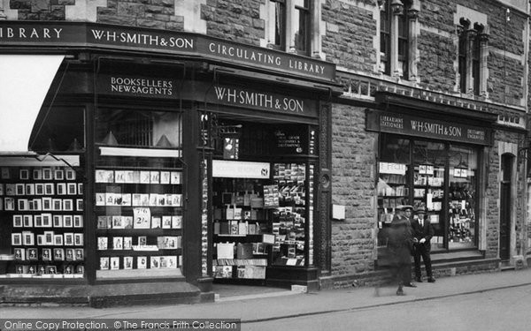 Photo of Clevedon, Wh Smith & Son 1925 - Francis Frith