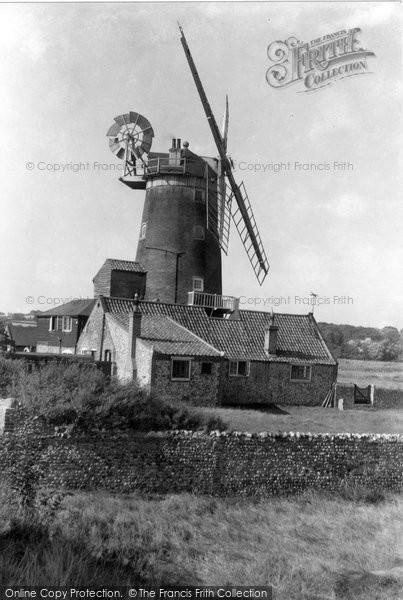 Photo of Cley Next The Sea, The Old Windmill 1933