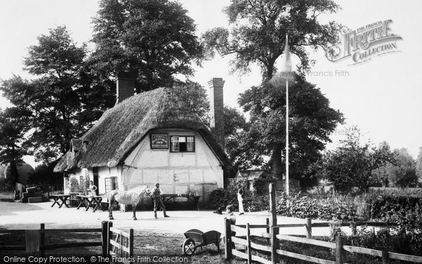 Photo of Clifton Hampden, The Barley Mow Inn 1890