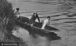Boating 1925, Cliveden