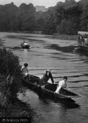 Cliveden Woods, Boating On The Thames 1925, Cliveden