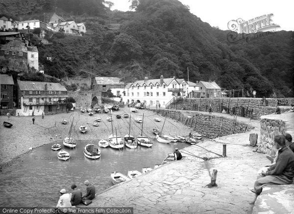 Photo of Clovelly, Harbour And Red Lion Hotel 1935